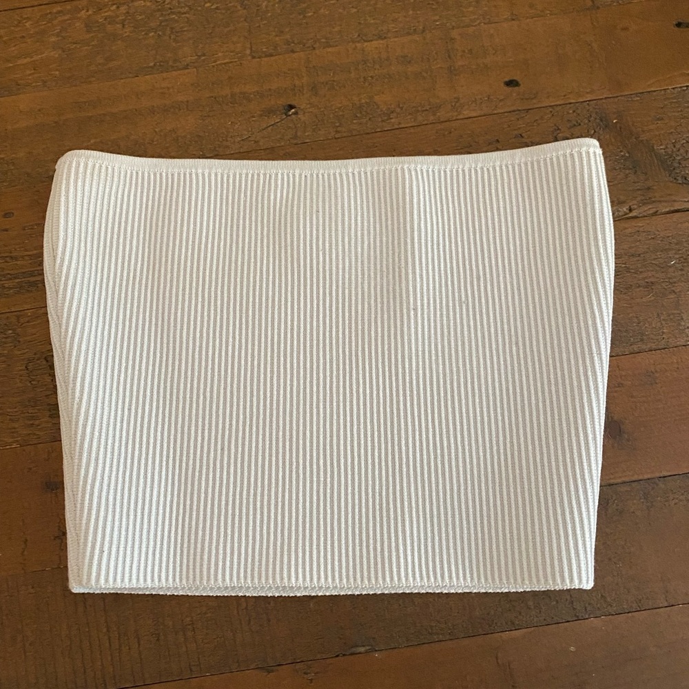 Aritizia White-ish gray Babaton tube top strapless